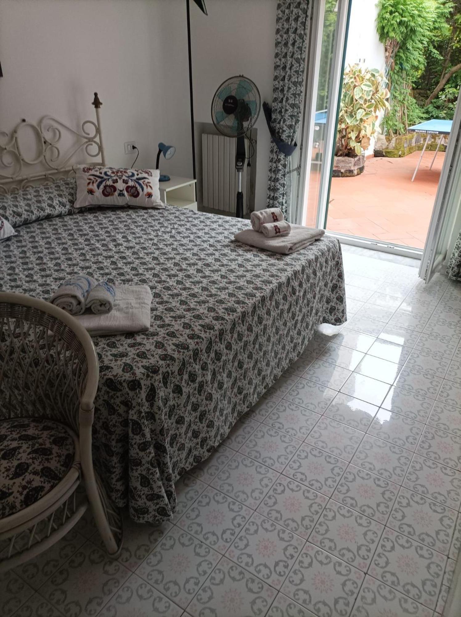 Elegante Al Centro Di Porto Villa Ischia